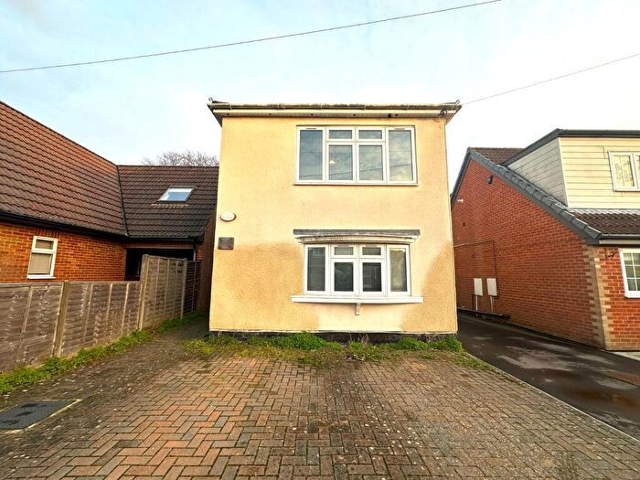 2 Bedroom Maisonette To Rent In The Grove, Southampton, Hampshire, SO19