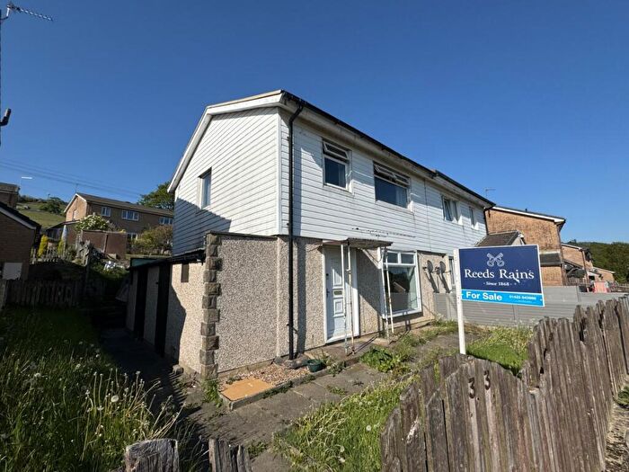 3 Bedroom Semi-Detached House For Sale In Banksfield Crescent, Hebden Bridge, HX7