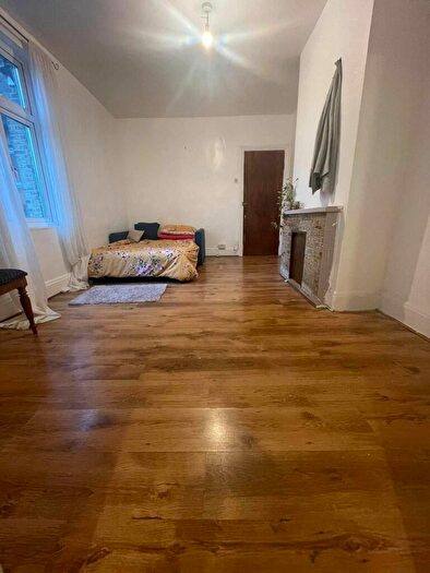 Studio To Rent In Ivy Road, London, E17