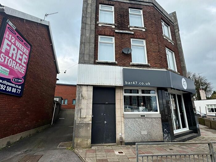2 Bedroom Flat To Rent In B Dillwyn Road, Sketty, Swansea, SA2