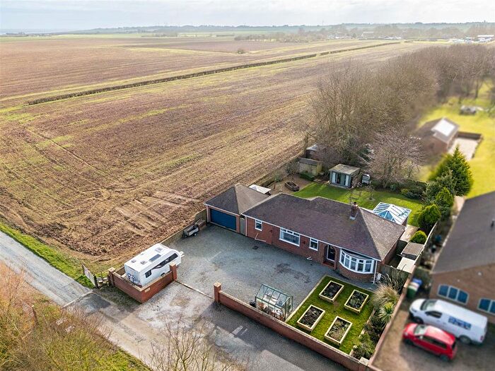 3 Bedroom Detached Bungalow For Sale In Smook Hills Road, Hollym, HU19