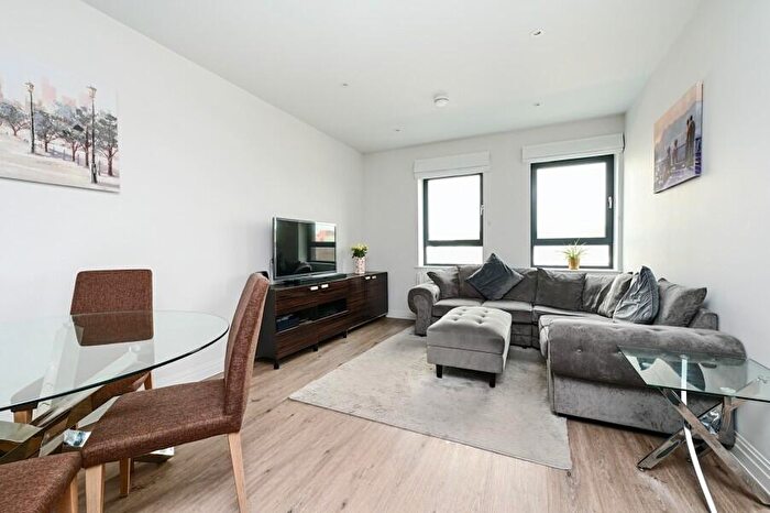 2 Bedroom Apartment To Rent In Camberley, GU15