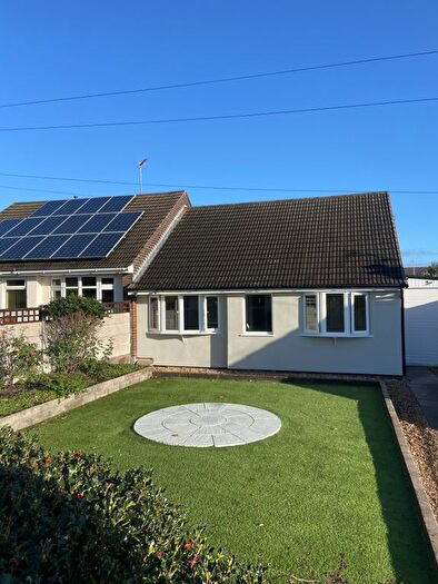 2 Bedroom Bungalow To Rent In Field View, Stoke-On-Trent, ST3