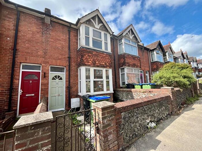 3 Bedroom House For Sale In Brighton Road, Newhaven, BN9