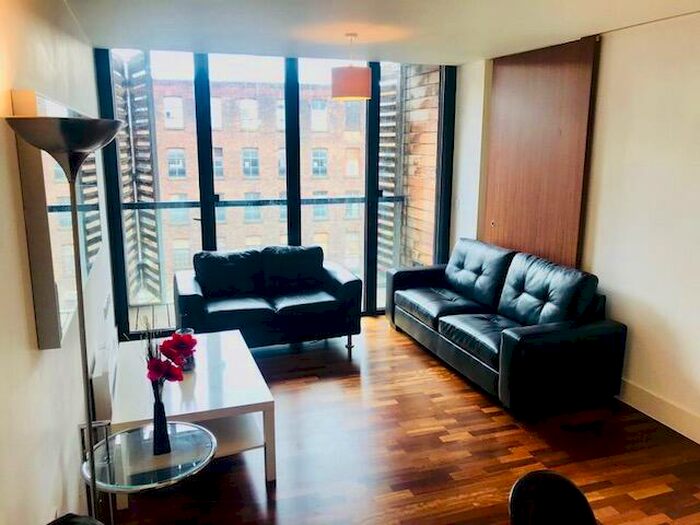 2 Bedroom Apartment To Rent In Burton Place, Castlefield, M15