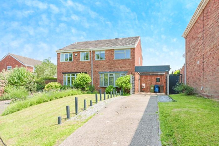 3 Bedroom Semi-Detached House For Sale In Moor Lane, Bolehall, Tamworth, B77