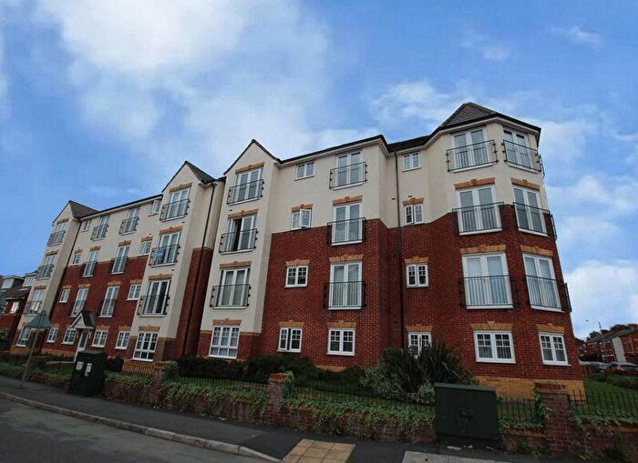 2 Bedroom Flat For Sale In Kilmaine Avenue, Manchester, M9