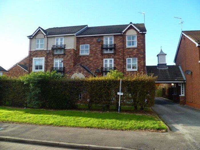 2 Bedroom Apartment For Sale In Mallyan Close, Hull, HU8