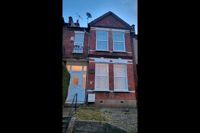 4 Bedroom Flat To Rent In Ardoch Road, London, SE6