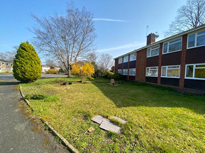 2 Bedroom Flat To Rent In Charnwood Crescent, SO53