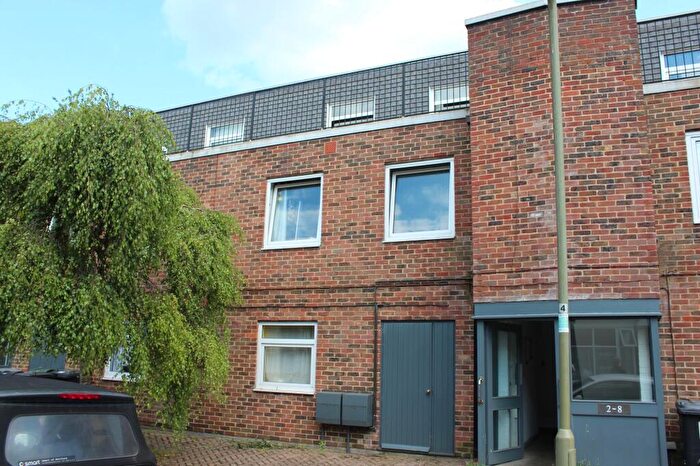 4 Bedroom Flat To Rent In Lower Brook Street, Winchester, SO23