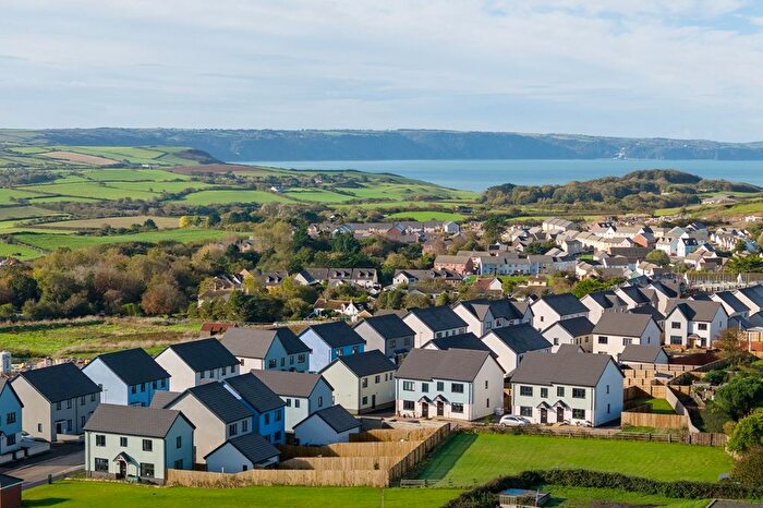 3 Bedroom Semi-Detached House For Sale In Bay View Road, Northam, EX39