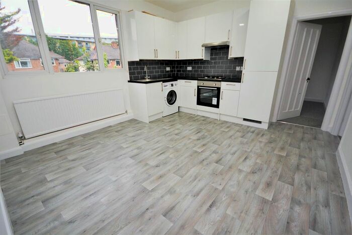 2 Bedroom Flat To Rent In Liberty Avenue, Colliers Wood, London, SW19