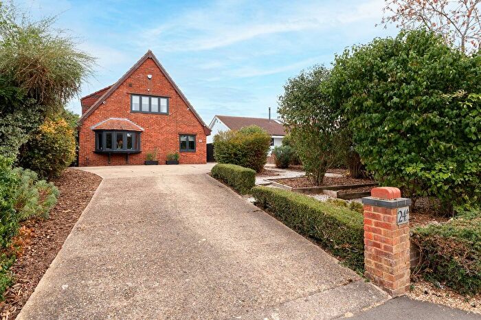 4 Bedroom Detached House For Sale In Bedford Road, Houghton Conquest, Bedfordshire, MK45