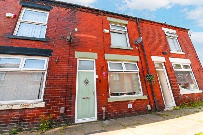 3 Bedroom Terraced House For Sale In Ivy Grove, Kearsley, BL4