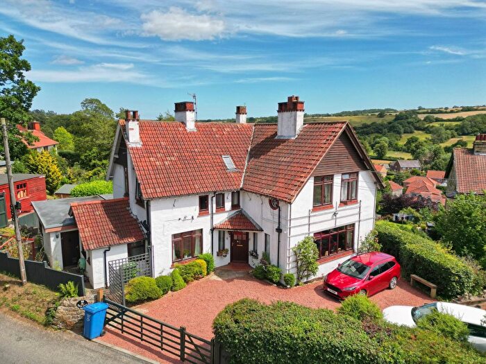6 Bedroom Detached House For Sale In Carr Hill, Briggswath, YO21