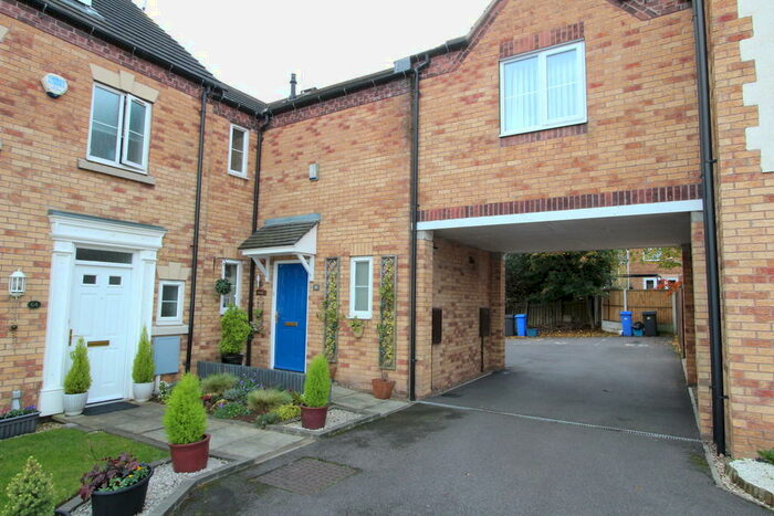 2 Bedroom Terraced House To Rent In Gleadless View, Sheffield, S12