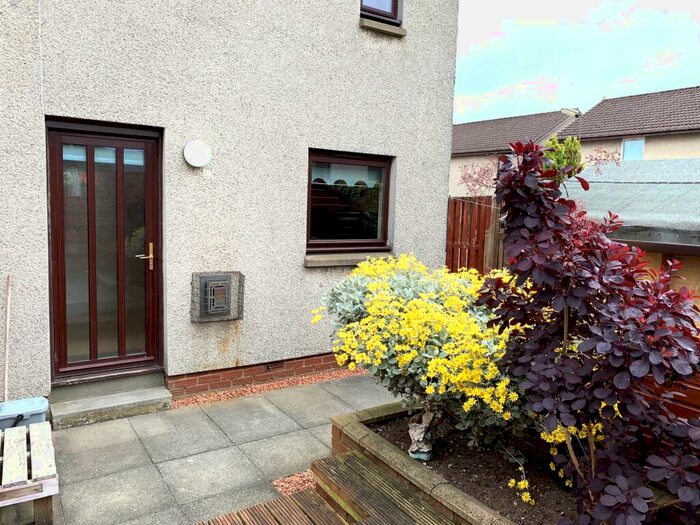 2 Bedroom End Of Terrace House To Rent In North Bank Park, Boness, EH51
