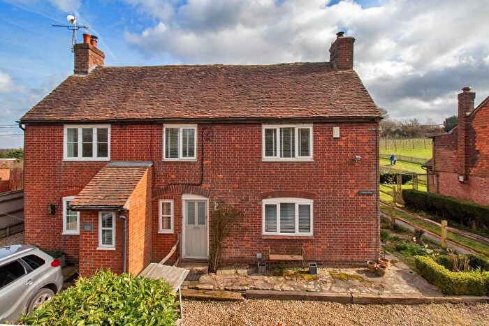 3 Bedroom Semi-detached House For Sale In Ashtree Cottages, Goudhurst Road, Marden, Kent, TN12