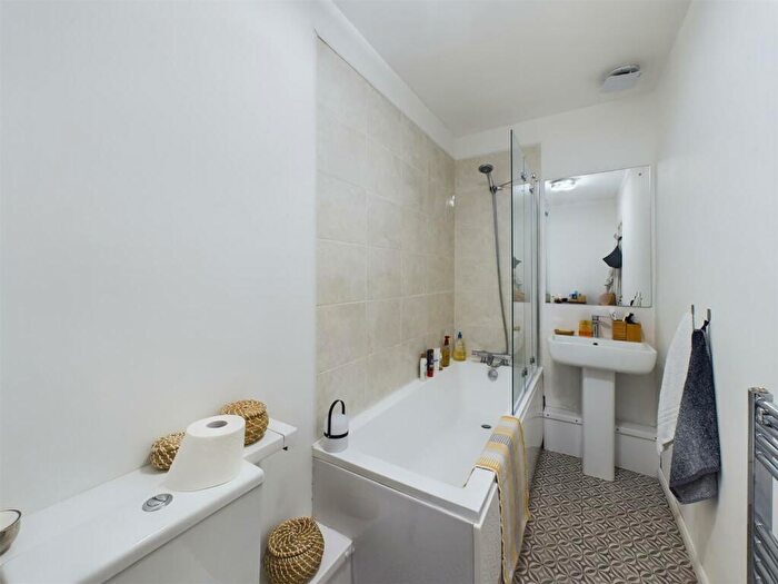 1 Bedroom Apartment For Sale In Castle Park Mews, Lancaster, LA1