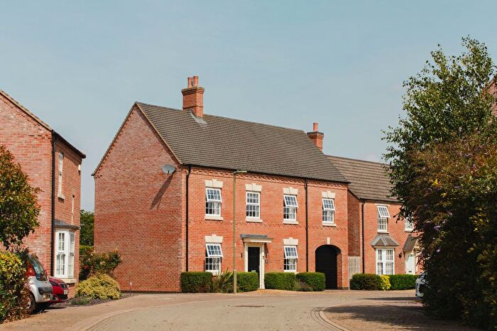 4 Bedroom Detached House For Sale In Watts Road, Banbury, OX16