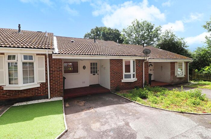 2 Bedroom Terraced Bungalow For Sale In Ambleside, Botley, SO30