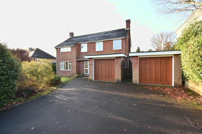 4 Bedroom Detached House To Rent In Elsenwood Drive, Camberley GU15