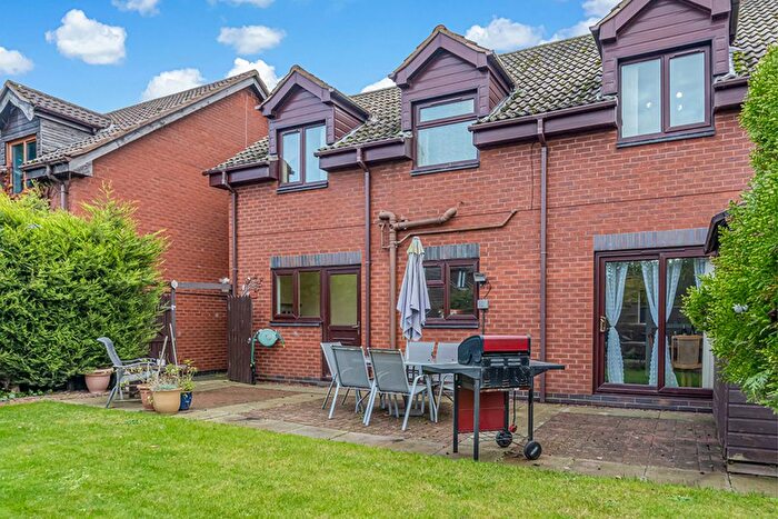 4 Bedroom Detached House For Sale In Beechwood Views, Hull, HU12