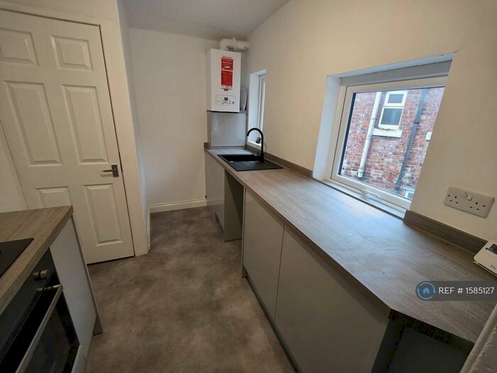 1 Bedroom Flat To Rent In Dacre Street, South Shields, NE33