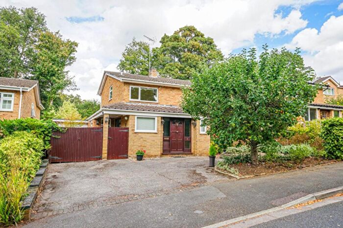 4 Bedroom Detached House For Sale In Chamberlain Gardens, Leighton Buzzard, LU7