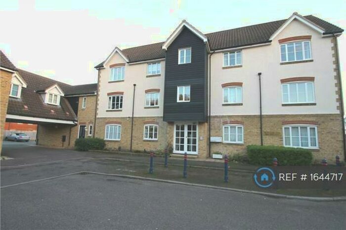 1 Bedroom Flat To Rent In Upnor, Kent, ME2