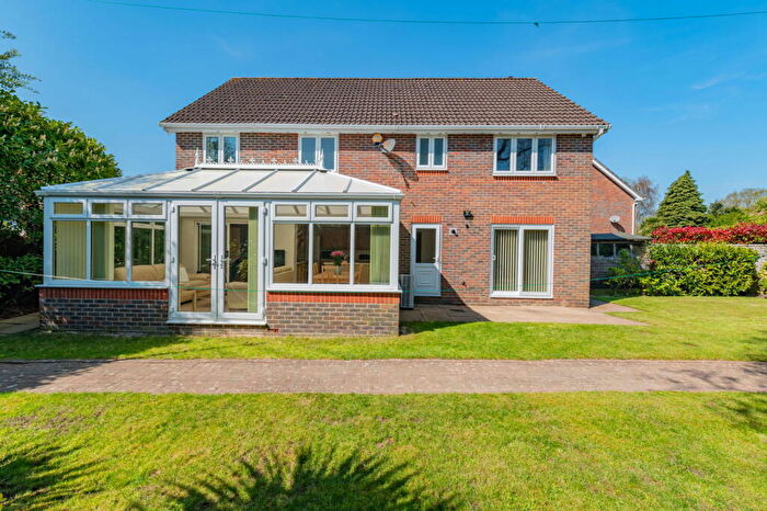 5 Bedroom Detached House For Sale In Courtenay Close, Titchfield Park, Fareham, PO15