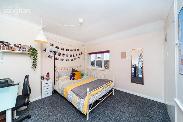 6 Bedroom House To Rent In Hillside, Bevendean, Brighton, BN2