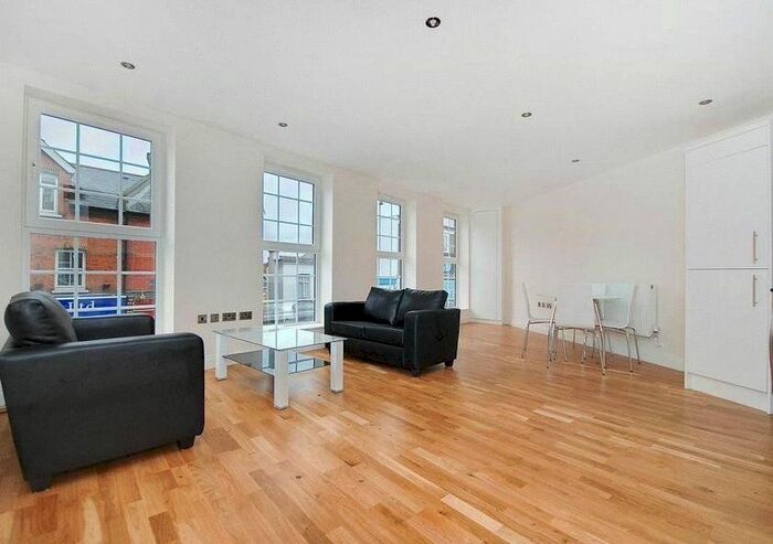 1 Bedroom Flat To Rent In Finchley Road, Childs Hill, London, NW2