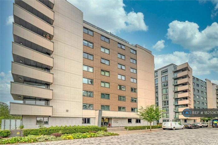 2 Bedroom Flat To Rent In Lapwing Heights, London, N17