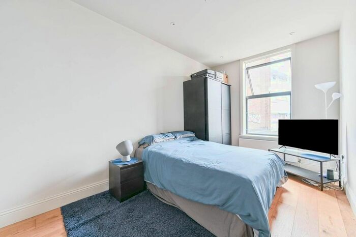 1 Bedroom Flat To Rent In Petram House, Walworth, London, SE17