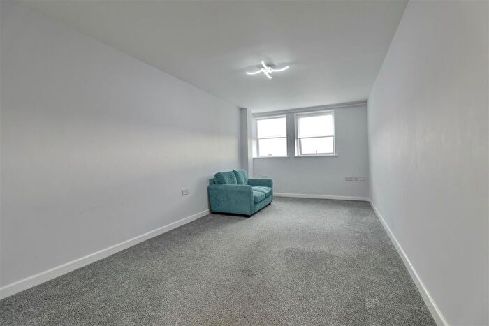 1 Bedroom Flat To Rent In High Street, Cosham, PO6