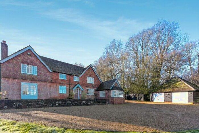 3 Bedroom Detached House To Rent In Shere Road, Leatherhead, KT24