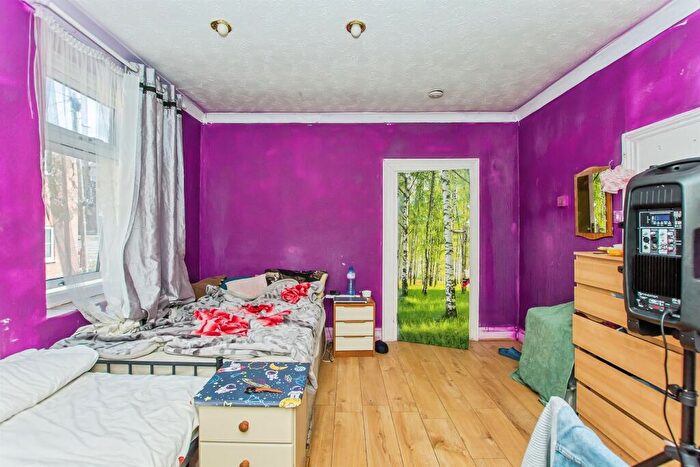 4 Bedroom Detached House For Sale In St. Peters Road, Wisbech, PE13