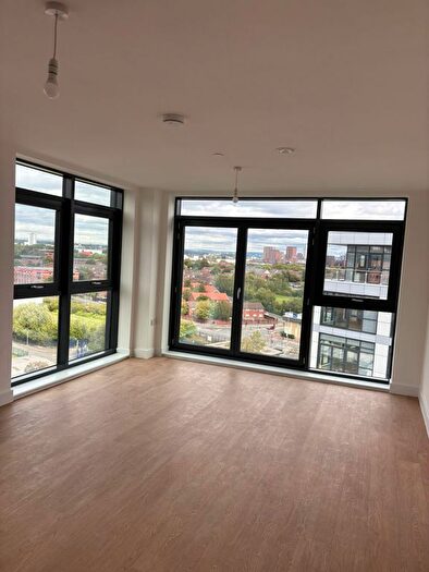 2 Bedroom Flat For Sale In Salford, M50
