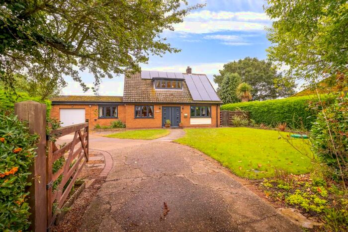 3 Bedroom Detached House For Sale In Green Lane, Swinderby, Lincoln, Lincolnshire, LN6