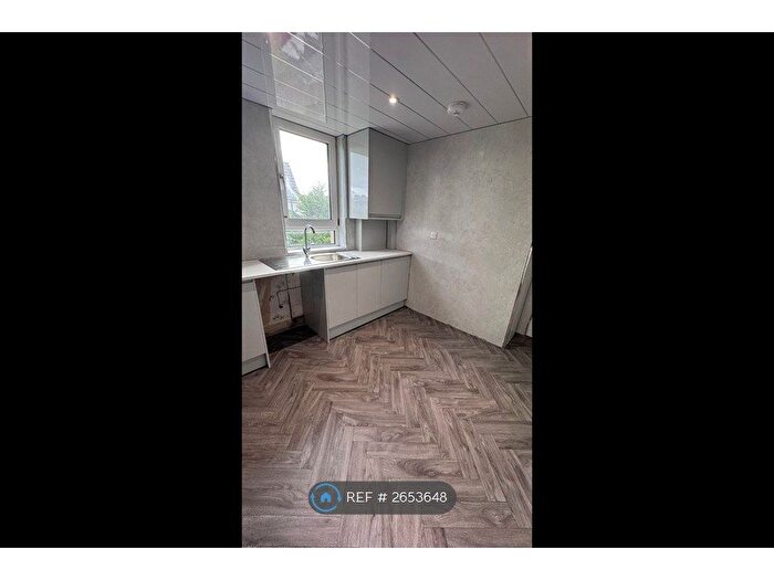 3 Bedroom Flat To Rent In Loch Road, Chapelhall, Airdrie, ML6