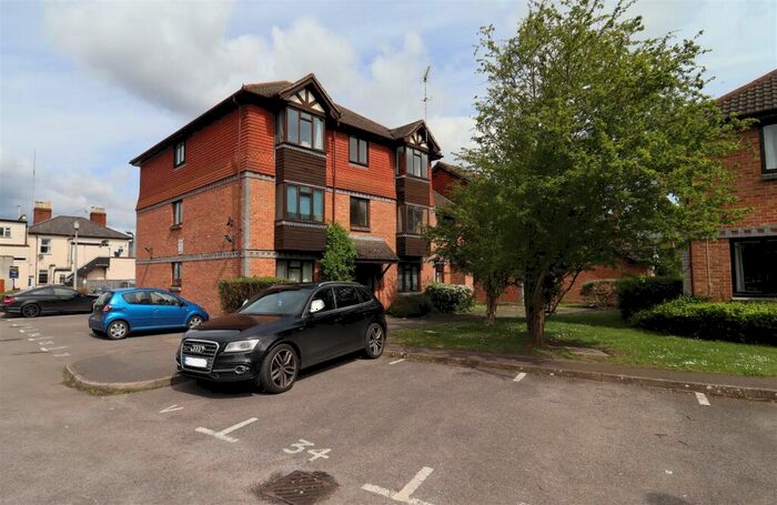 1 Bedroom Flat To Rent In Granby Court, Reading, RG1