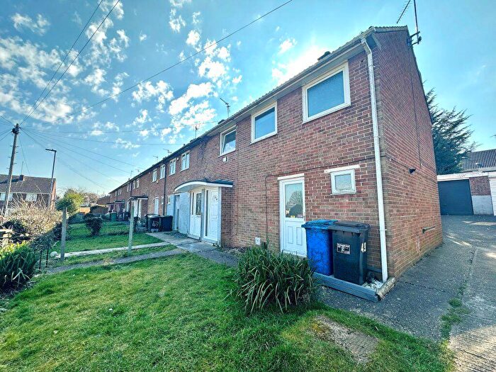 3 Bedroom House To Rent In Blake Road, Corby, Northamptonshire, NN18