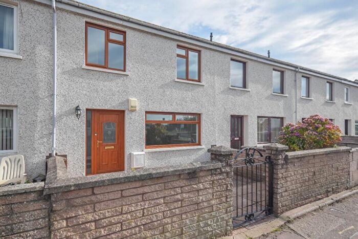 3 Bedroom Terraced House To Rent In Brechin Road, Arbroath, Angus, DD11