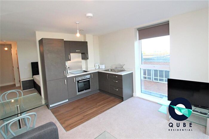 Flat To Rent In Bridgewater Point, Ordsall Lane, Salford, Greater Manchester, M5