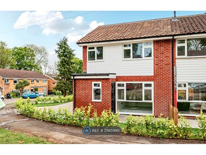 3 Bedroom End Terrace House To Rent In Greenacres, Oxted, RH8