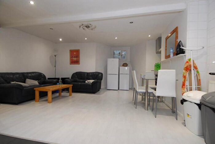 4 Bedroom House To Rent In Kensington Road, Plymouth, PL4