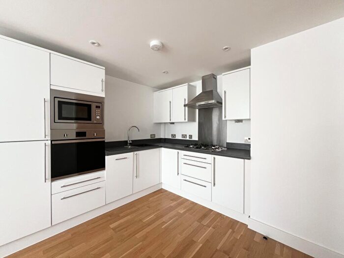 1 Bedroom Flat To Rent In New Marchants Passage, Bath, BA1