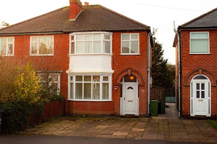 3 Bedroom Semi Detached House To Rent In Woodlands Drive, Loughborough, LE11